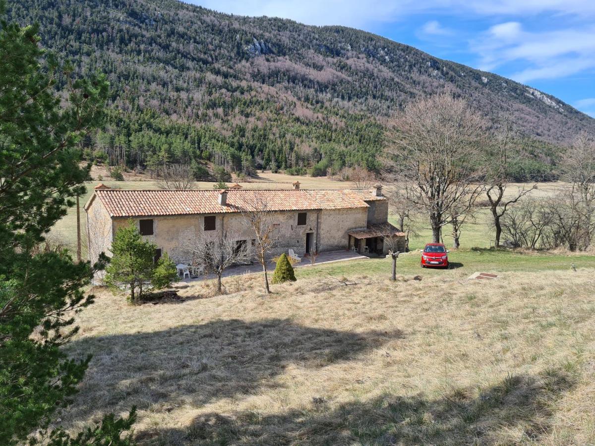 La grande maison dans la prairie Caille Extérieur photo