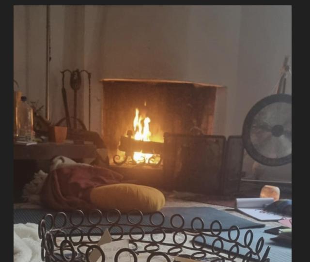 La grande maison dans la prairie Caille Extérieur photo